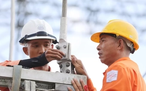 Người dân nói bị thay gấp công tơ, điện lực trả lời thế nào?