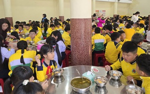 Người tố cáo vụ nhập thực phẩm bẩn vào trường tiểu học: "Tôi không vụ lợi gì"!