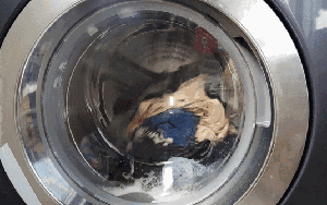 5 thứ cho vào máy giặt không khác "ném tiền qua cửa sổ": Hỏng máy, người còn dễ sinh bệnh!