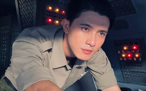 2 giây cơ phó Nguyễn Huy Khanh xuất hiện trước vụ cướp máy bay, cả rạp bật điện thoại tìm ngay info: Đẹp điên!