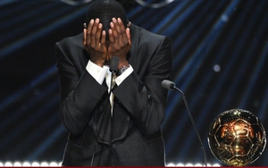 Dembele giành Quả bóng vàng: Gọi tên Messi, bật khóc cảm ơn mẹ