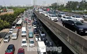 Siết nhiên liệu ô tô: Bước đi tất yếu hướng tới giao thông xanh