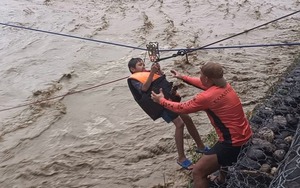 Bão Ragasa càn quét Biển Đông: 3 người chết, nhân chứng mô tả 'như ngày tận thế'