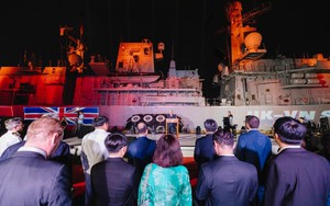 Tàu HMS Richmond của Hải quân Anh thăm Việt Nam