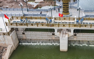 Đập dâng đầu tiên hoạt động, mang dòng nước xanh ‘hồi sinh’ sông Tô Lịch