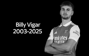 Cựu cầu thủ Arsenal qua đời thương tâm