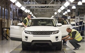 Hãng xe chuyên sản xuất Ranger Rover đã 1 tháng nay không xuất xưởng bất cứ chiếc xe nào – chuyện gì đang xảy ra?