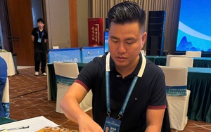 Đánh bại đối thủ Trung Quốc, kỳ thủ Việt Nam làm nên lịch sử với chức vô địch thế giới