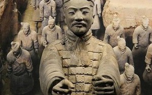 Bí ẩn đội quân đất nung trong lăng Tần Thủy Hoàng: Tại sao nhiều chiến binh nắm chặt tay không, vũ khí của họ đâu rồi?