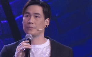 Khánh Phương xin lỗi  