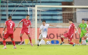 Xuân Son “buồn rười rượi’, Quang Hải ghi dấu ấn ngày CLB Nam Định thua trắng trên sân nhà