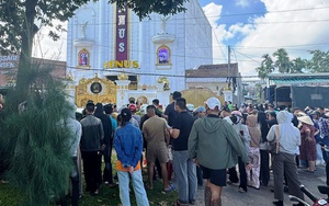 100 cảnh sát ập vào karaoke Venus, lật tẩy 'bí mật' của 93 người