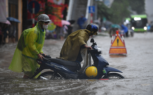 Dắt xe qua chỗ ngập chớ vội nổ máy, hãy kiểm tra 4 chi tiết này nếu không muốn xe hỏng nặng