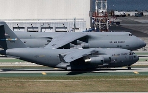 Máy bay quân sự lớn nhất thế giới có thể chở theo phi đội chiến đấu cơ