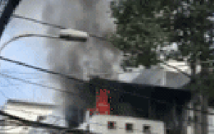 Cháy dữ dội nhà 4 tầng ở phường An Lạc, TP HCM