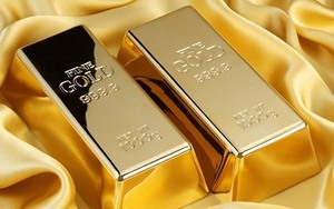 Vàng leo 1 mạch không nghỉ, nhà đầu tư nhớn nhác: "Mình cần bán 22 lượng SJC giá 155 triệu đồng/lượng"