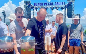 Một lĩnh vực của VN vừa đạt kỷ lục: Thu hút hàng trăm nghìn người Mỹ, Trung Quốc..., riêng Nga tăng 300%