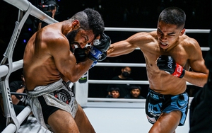 Võ sĩ muay Thái lè lưỡi trêu chọc, bị bại tướng của Nguyễn Trần Duy Nhất đấm gục