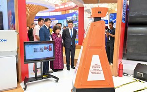 Lần đầu tiên xuất hiện robot do Nhà máy thủy điện lớn nhất Đông Nam Á của Việt Nam tự chế tạo, đang phát triển robot dạng chó, robot hình người