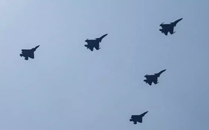 Tiêm kích tàng hình J-35 của Trung Quốc có thể mang theo 6 tên lửa