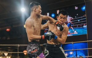 Tung 25 cú đấm trong 13 giây, học trò Johnny Trí Nguyễn hạ gục võ sĩ MMA