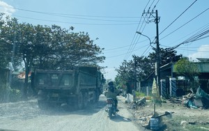 'Binh đoàn' xe tải cày nát Tỉnh lộ 607B, 'bão bụi' tra tấn dân cả ngày lẫn đêm