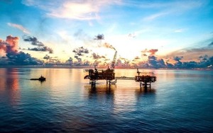 Kho báu dị thường ngoài khơi khiến các ông lớn quốc tế rút lui, DN Việt dùng lượng thép ngang 1.200 xe tăng hạng nặng, lập kỳ tích