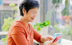 Gần Tết, thông gia gọi điện báo một chuyện về con gái, tôi sốc bủn rủn chân tay rồi thấy mình thật có phước