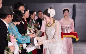 "Đám cưới" của Vũ Thùy Linh và Lâm Thanh Nhã gây náo loạn trung tâm Hà Nội