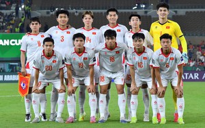 Chơi một trận đẳng cấp, thủ môn U23 Việt Nam nói lời mạnh mẽ: Khí phách Việt Nam là đây!