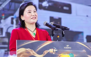 Từ bảo vệ công trường đến nữ tỷ phú tự thân giàu bậc nhất thế giới: Hành trình đánh bại nghịch cảnh để chạm đến 16 tỷ USD