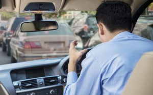 Tài xế 35 tuổi đột quỵ giờ chỉ nằm 1 chỗ, BS đau lòng khi đọc dòng trạng thái cuối cùng trên MXH