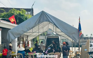 Xe chở 11 người gặp nạn khi đi thăm nhà trai: Thắt lòng 3 đám tang cùng một xóm