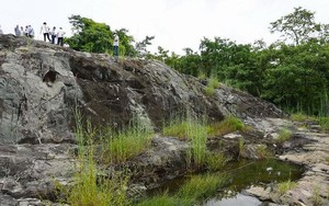 Ngọn núi ở TP.HCM cao hơn 10m: Được ví như "núi dễ leo nhất Việt Nam", xung quanh là hệ sinh thái hiếm có