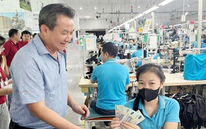 Hàng triệu người sắp nhận số tiền lớn nhưng không phải ai cũng biết có phải nộp thuế không?