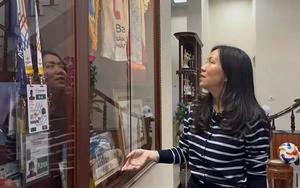 Mẹ tuyển thủ Nhật Minh chờ tin chiến thắng để 'mở hội' mừng U23 Việt Nam