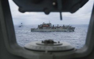 Bộ trưởng kêu gọi Hải quân Mỹ hãy chiến đấu ngay lập tức