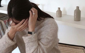 Chồng tự nộp hết tiền lương, vợ chết sững phát hiện sự thật sau 2 năm chung sống