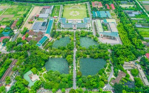 Ở Việt Nam, có một ngôi trường duy nhất sở hữu hồ nước mang tên Tuyệt Vọng