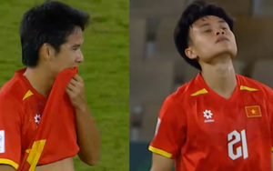 Dàn tuyển thủ U23 Việt Nam thất thần, buồn bã khi thua đau U23 Trung Quốc