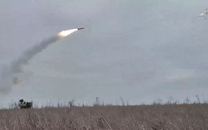 Đòn tập kích phá hủy hệ thống RAK-SA-12, 'quái vật' phòng không Tor-MU khai hỏa