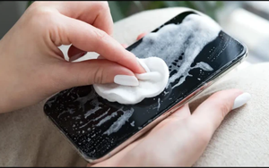 Bao lâu nên lau smartphone?