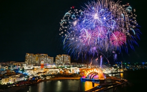 Kỷ lục “không tưởng” ở đảo ngọc đẹp bậc nhất hành tinh: 750 đêm khai hỏa 380.000 quả pháo hoa