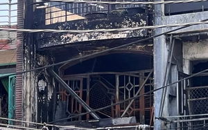 Vụ cháy liên hoàn 4 căn nhà ở TPHCM, 2 người nhảy từ tầng 2 thoát thân