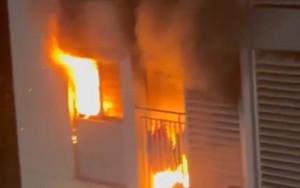 Cháy căn hộ chung cư ở TP.HCM, 3 mẹ con bị thương: Thông tin mới nhất