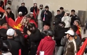 Công an Hà Nội tạm giữ 5 thanh niên sàm sỡ cô gái, gây rối ở hầm Kim Liên