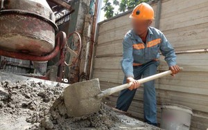 Phát hiện 1 thợ xây SN 1987 có số dư tài khoản tăng 35 tỷ đồng chỉ trong 1 đêm, nhưng 3 tháng sau nằm trong xe cứu thương hối hận