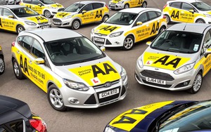 Bài thi sát hạch lái xe tại Vương quốc Anh khắc nghiệt đến mức thí sinh phải thuê 'diễn viên đóng thế'