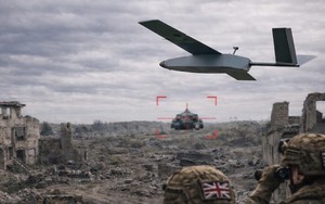 Drone cảm tử HAMMER lộ diện, xuyên 600 mm thép giáp