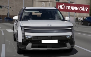 Hyundai Santa Fe sắp 'lột xác' dù chỉ là facelift: Bỏ đèn chữ H, cửa cốp hẹp lại, đuôi xe hết gây tranh cãi, có bản chạy không cần xăng